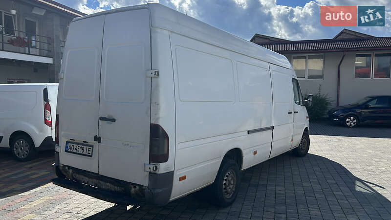 Грузовой фургон Mercedes-Benz Sprinter 2006 в Мукачево