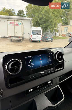 Грузовой фургон Mercedes-Benz Sprinter 2019 в 