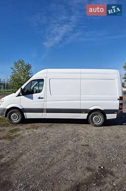 Грузовой фургон Mercedes-Benz Sprinter 2013 в 