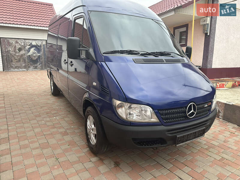 Грузовой фургон Mercedes-Benz Sprinter 2004 в Тернополе