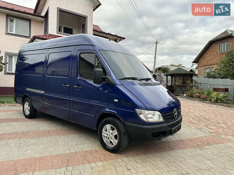 Mercedes-Benz Sprinter 2004
