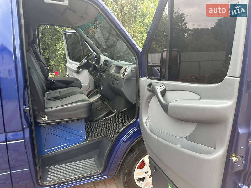 Грузовой фургон Mercedes-Benz Sprinter 2004 в Тернополе