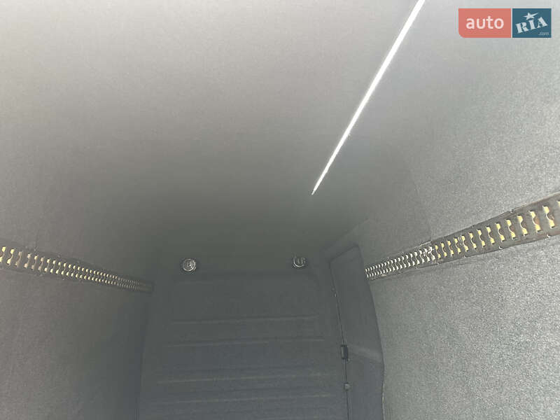 Грузовой фургон Mercedes-Benz Sprinter 2004 в Тернополе