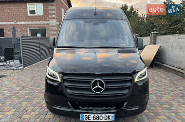 Грузовой фургон Mercedes-Benz Sprinter 2022 в 