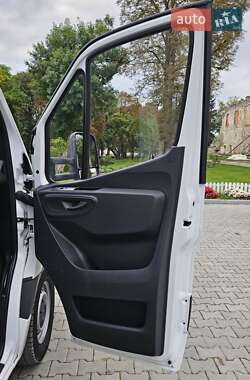 Мультилифт Mercedes-Benz Sprinter 2021 в 