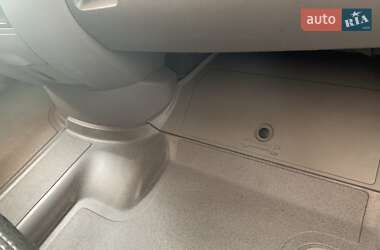 Грузовой фургон Mercedes-Benz Sprinter 2010 в 