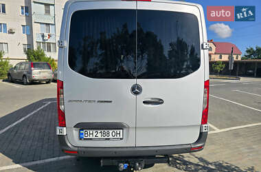 Грузопассажирский фургон Mercedes-Benz Sprinter 2019 в 