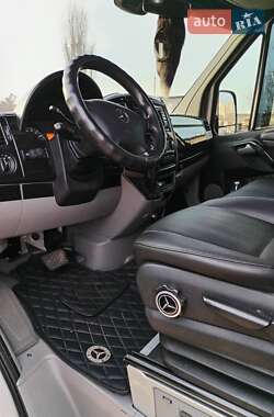 Грузовой фургон Mercedes-Benz Sprinter 2015 в 