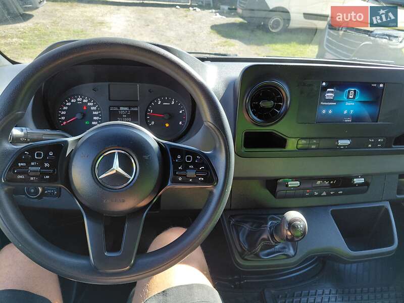Грузовой фургон Mercedes-Benz Sprinter 2021 в Ивано-Франковске