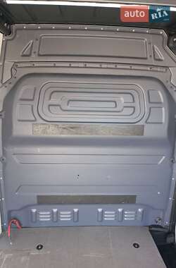 Грузовой фургон Mercedes-Benz Sprinter 2021 в 