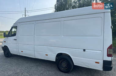 Грузовой фургон Mercedes-Benz Sprinter 2001 в 