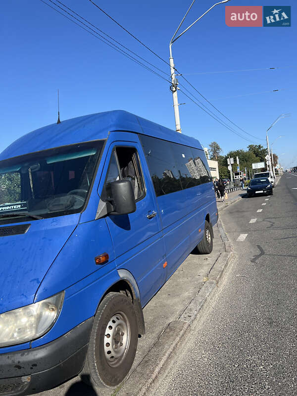 Микроавтобус Mercedes-Benz Sprinter 2002 в Киеве