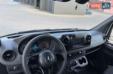 Грузовой фургон Mercedes-Benz Sprinter 2019 в 