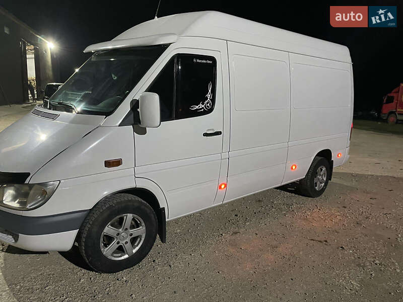Грузовой фургон Mercedes-Benz Sprinter 2001 в Ярмолинцах