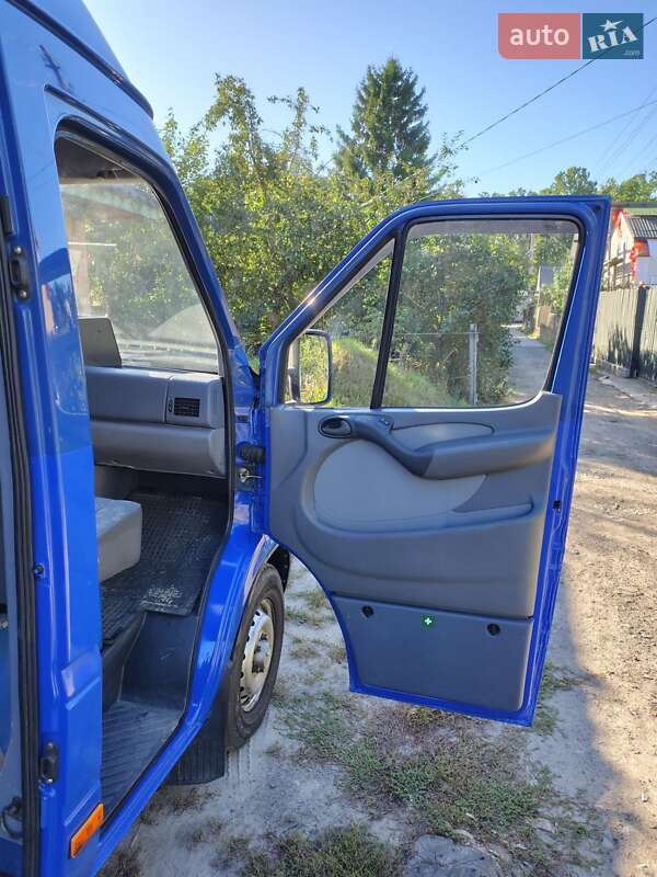 Мікроавтобус Mercedes-Benz Sprinter 1999 в Києві фото 11 Мікроавтобус Mercedes-Benz Sprinter 1999 в Києві