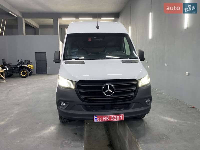 Грузовой фургон Mercedes-Benz Sprinter 2021 в Хусте