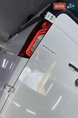 Грузовой фургон Mercedes-Benz Sprinter 2021 в 