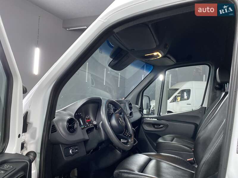 Грузовой фургон Mercedes-Benz Sprinter 2021 в Хусте