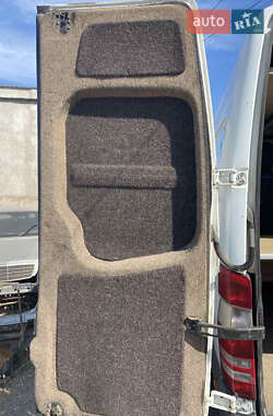 Микроавтобус Mercedes-Benz Sprinter 2006 в  фото 4 Микроавтобус Mercedes-Benz Sprinter 2006 в