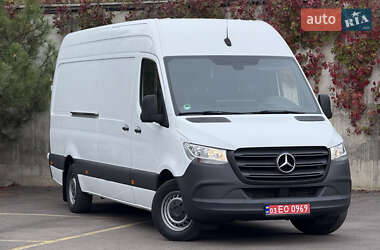 Грузовой фургон Mercedes-Benz Sprinter 2021 в 