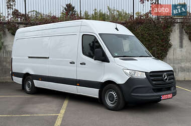 Грузовой фургон Mercedes-Benz Sprinter 2021 в 