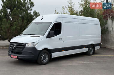 Грузовой фургон Mercedes-Benz Sprinter 2021 в 