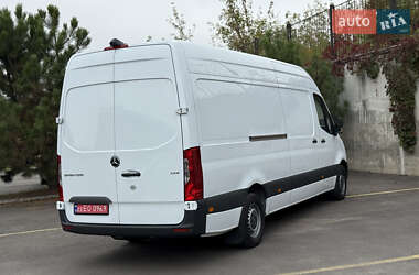 Грузовой фургон Mercedes-Benz Sprinter 2021 в 