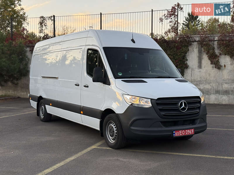 Вантажний фургон Mercedes-Benz Sprinter 2021 в Рівному