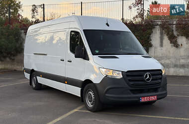 Грузовой фургон Mercedes-Benz Sprinter 2021 в 