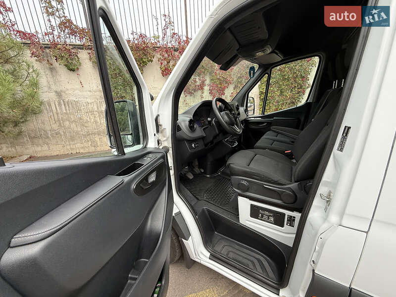 Вантажний фургон Mercedes-Benz Sprinter 2021 в Рівному