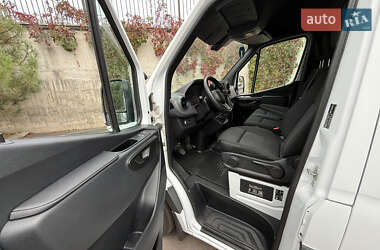 Грузовой фургон Mercedes-Benz Sprinter 2021 в 