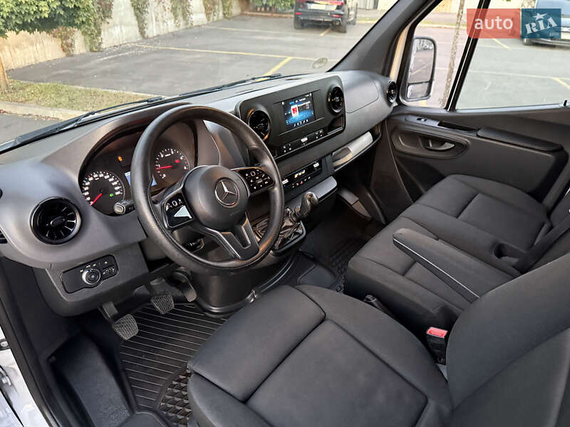 Вантажний фургон Mercedes-Benz Sprinter 2021 в Рівному