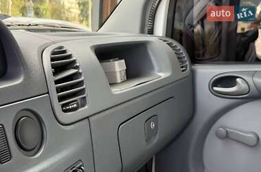 Грузовой фургон Mercedes-Benz Sprinter 2005 в 