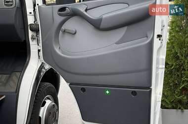 Грузовой фургон Mercedes-Benz Sprinter 2005 в 