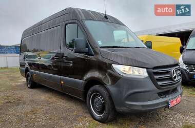 Грузовой фургон Mercedes-Benz Sprinter 2021 в 