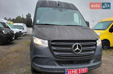 Грузовой фургон Mercedes-Benz Sprinter 2021 в 