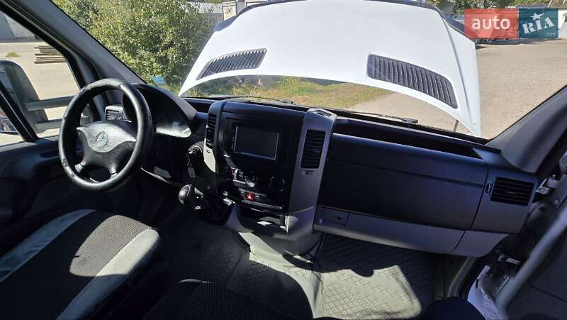 Вантажний фургон Mercedes-Benz Sprinter 2006 в Миколаєві