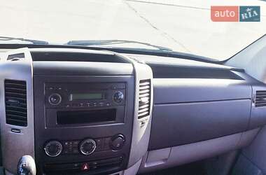 Грузовой фургон Mercedes-Benz Sprinter 2010 в 
