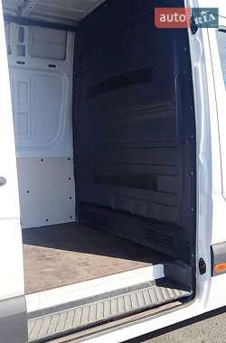 Грузовой фургон Mercedes-Benz Sprinter 2010 в 