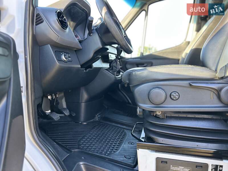 Грузовой фургон Mercedes-Benz Sprinter 2021 в Стрые