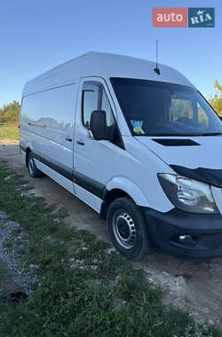 Грузовой фургон Mercedes-Benz Sprinter 2016 в 