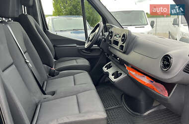 Грузовой фургон Mercedes-Benz Sprinter 2022 в 