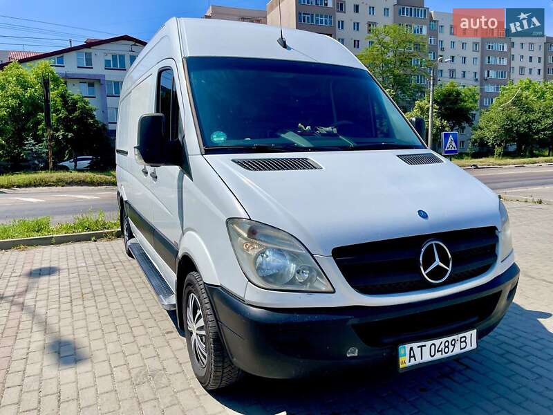 Грузовой фургон Mercedes-Benz Sprinter 2007 в Ивано-Франковске