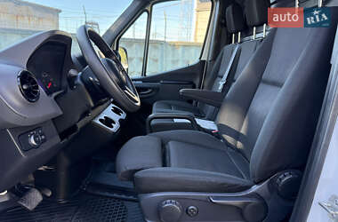 Грузовой фургон Mercedes-Benz Sprinter 2019 в 
