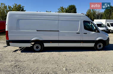 Грузовой фургон Mercedes-Benz Sprinter 2019 в 
