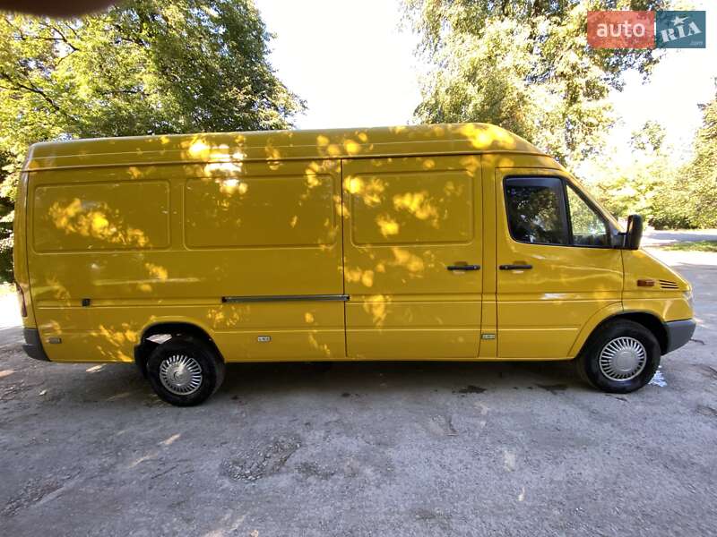 Вантажний фургон Mercedes-Benz Sprinter 2004 в Тернополі фото 5 Вантажний фургон Mercedes-Benz Sprinter 2004 в Тернополі