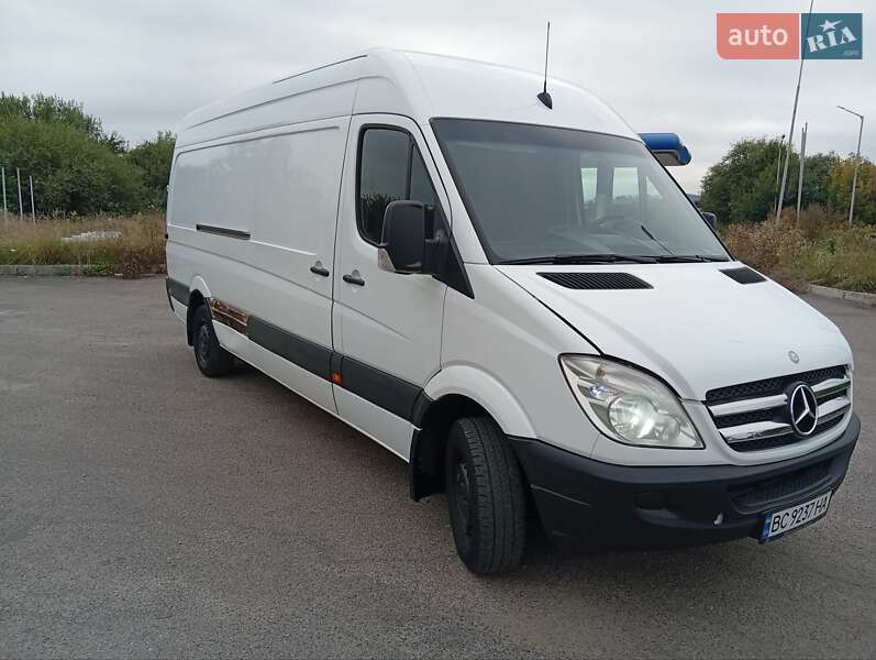 Вантажний фургон Mercedes-Benz Sprinter 2013 в Львові фото 8 Вантажний фургон Mercedes-Benz Sprinter 2013 в Львові