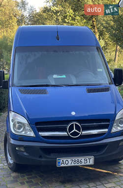 Вантажопасажирський фургон Mercedes-Benz Sprinter 2008 в Буштино
