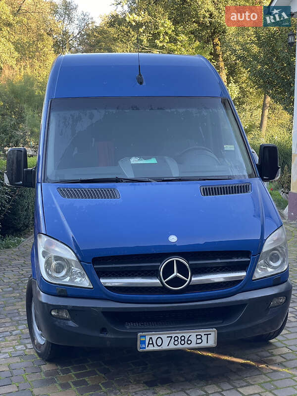 Грузопассажирский фургон Mercedes-Benz Sprinter 2008 в 