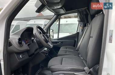 Грузовой фургон Mercedes-Benz Sprinter 2020 в 